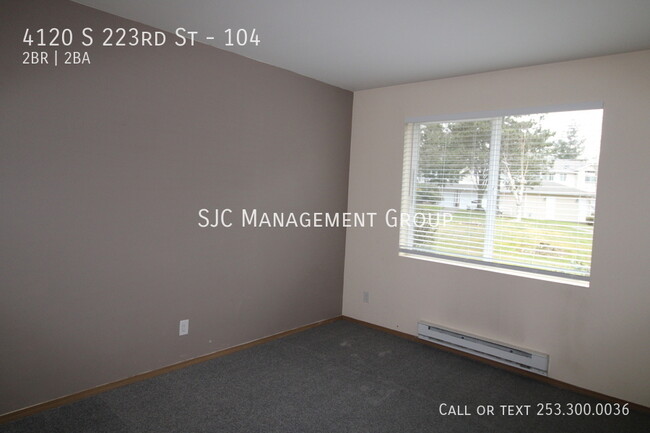 Building Photo - Two Bedroom 2 full bath condo in Kent