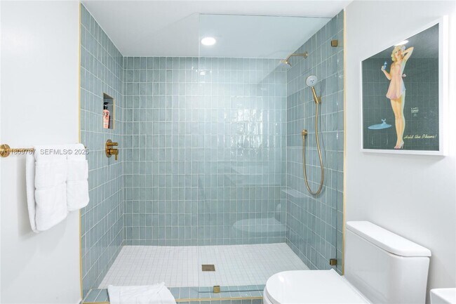 Foto del edificio - 159 NE 6th St