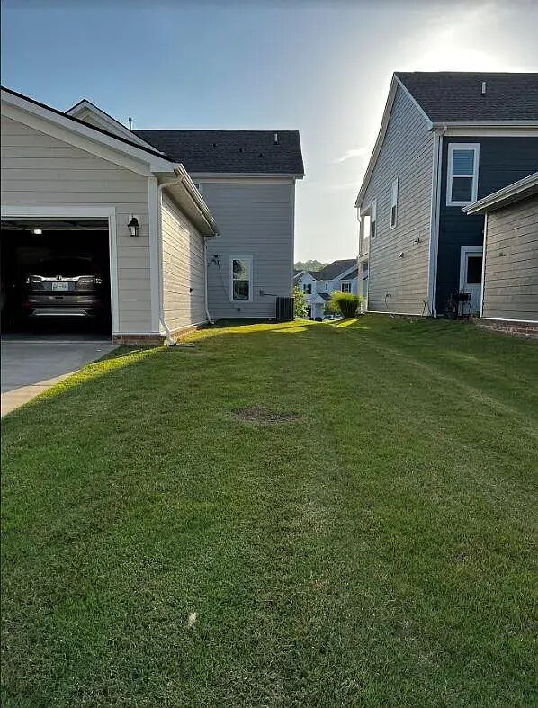 BackYard - 1907 Griffin Dr