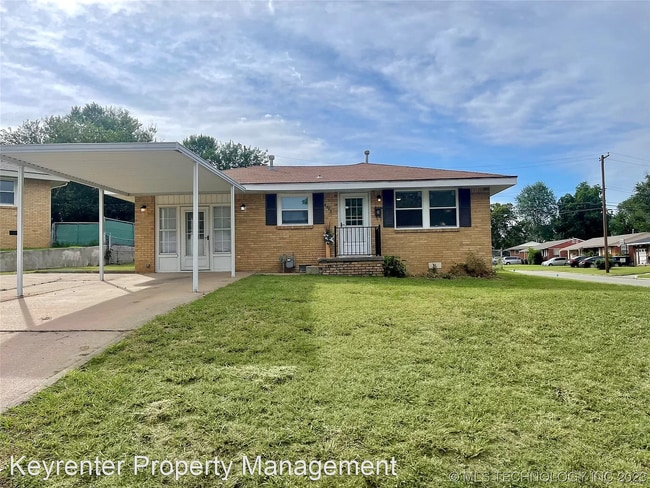 Building Photo - 4 br, 2 bath House - 4768 Cornell Dr