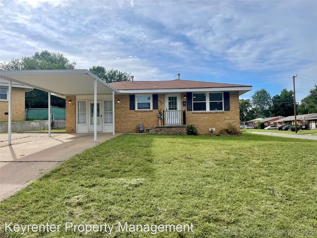 Foto del edificio - 4 br, 2 bath House - 4768 Cornell Dr