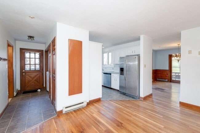 Building Photo - 29 Williston Rd
