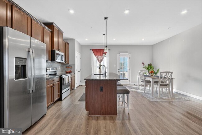 Foto del edificio - 9599 Tall Oaks Rd