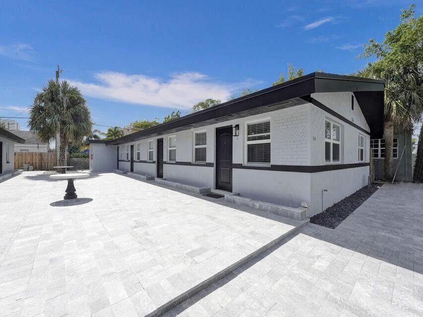 Foto principal - 332 Walton Blvd