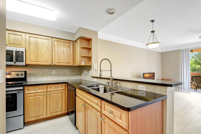 Foto del edificio - 2030 Alta Meadows Ln