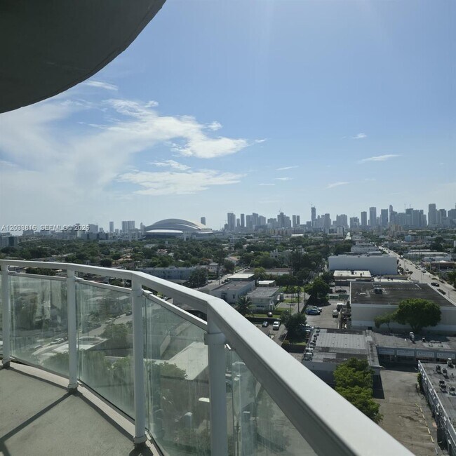 Foto del edificio - 1 Glen Royal Pkwy