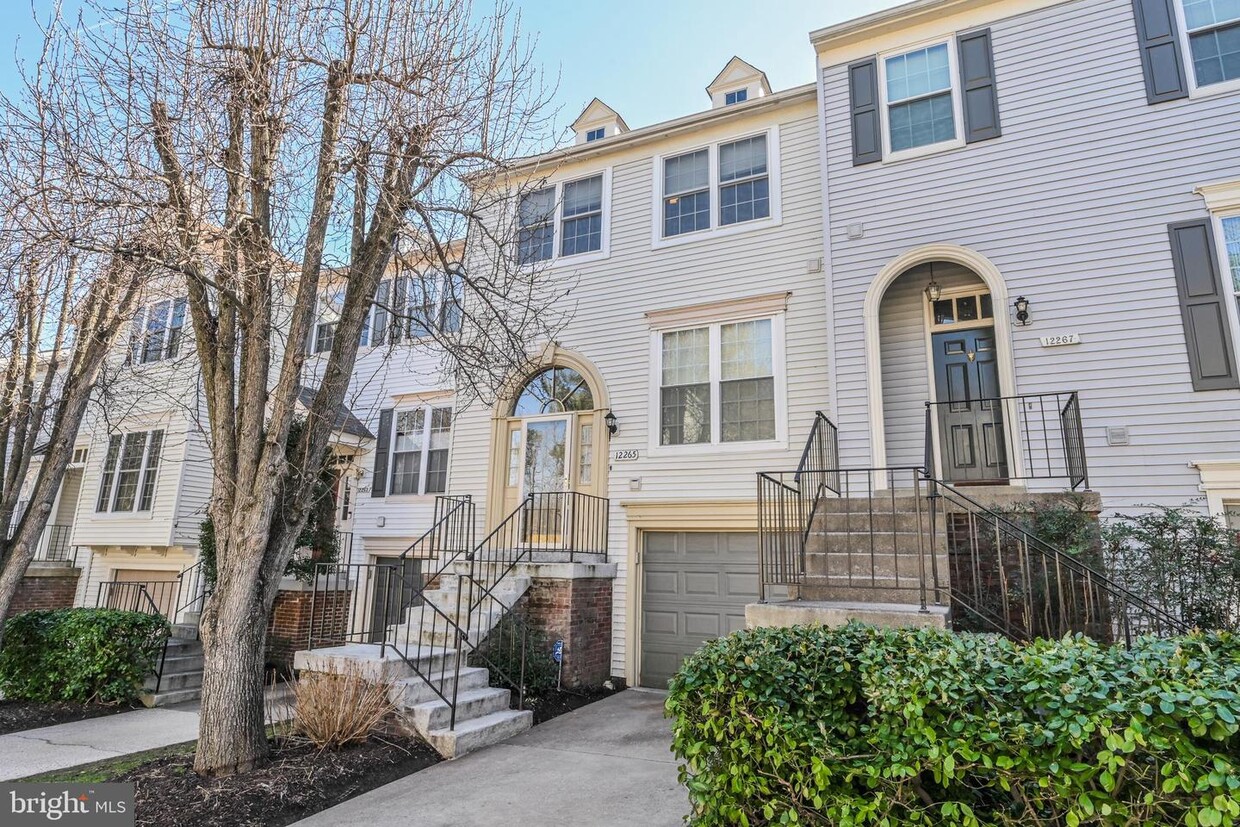 12265 Wye Oak Commons Cir, Burke, VA 22015 Townhome Rentals in Burke