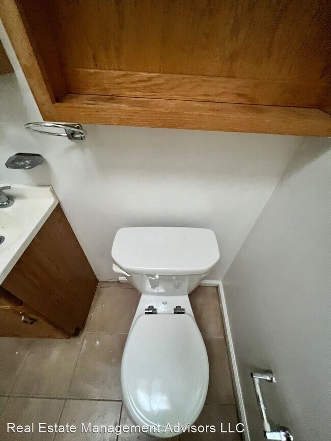 Foto del edificio - 3 br, 1 bath House - 224 West 22nd Street