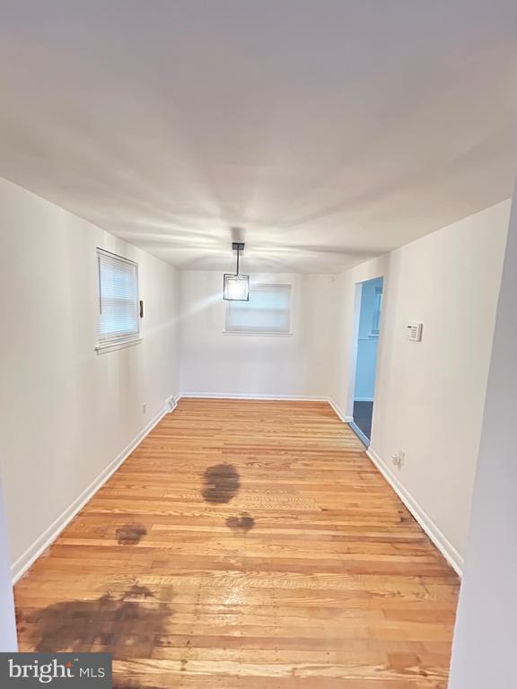 Foto del edificio - 9439 Outlook Ave