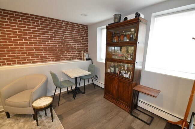 Building Photo - 32 Braddock Park
