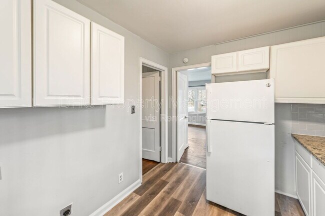 Foto del edificio - 575 Georgia Ave