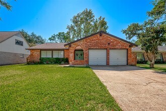 Building Photo - 810 Richvale Ln