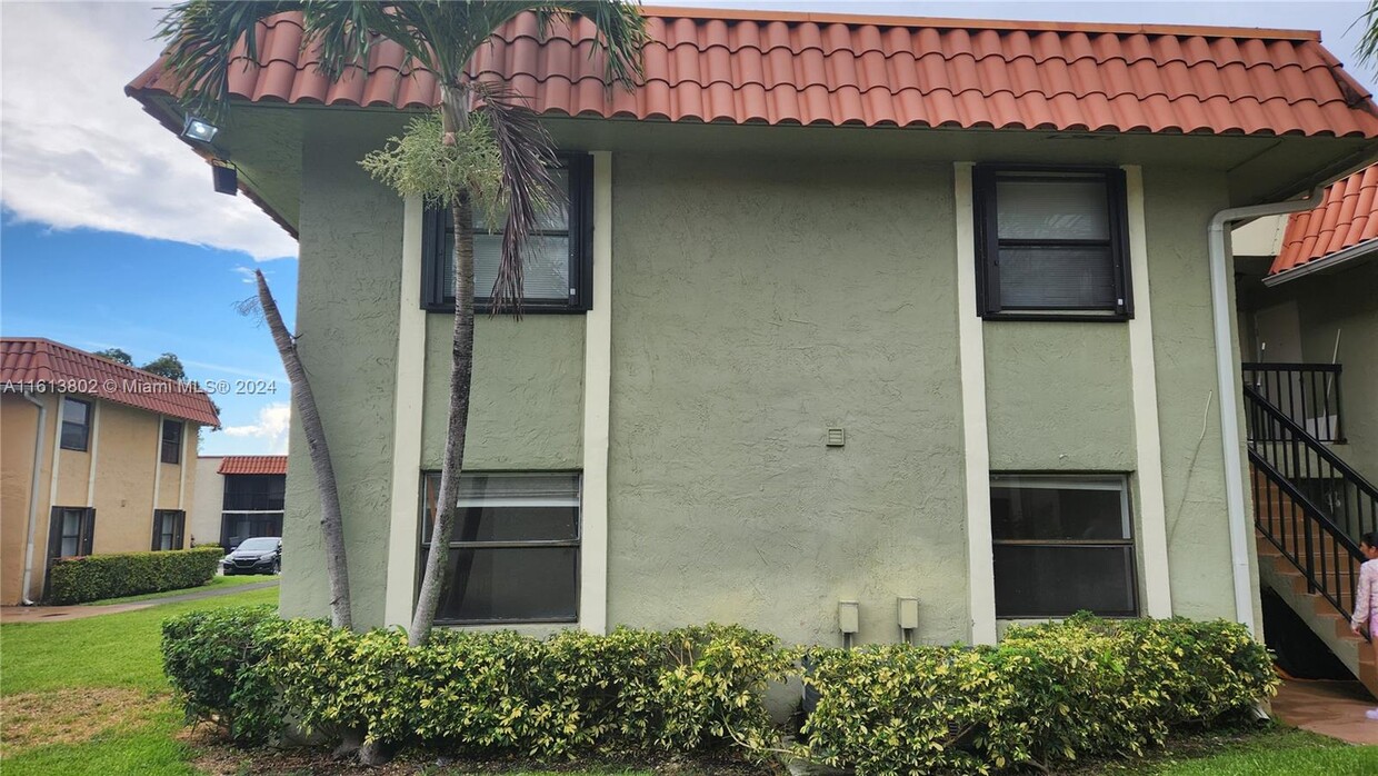 Foto principal - 9708 Hammocks Blvd