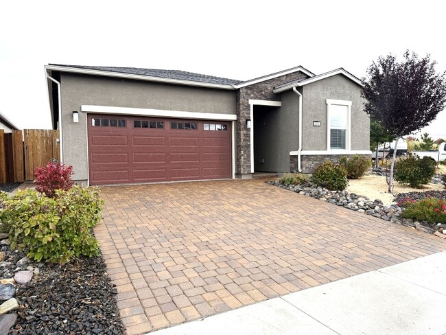 Building Photo - Beautiful single story Toll Brothers Home ...