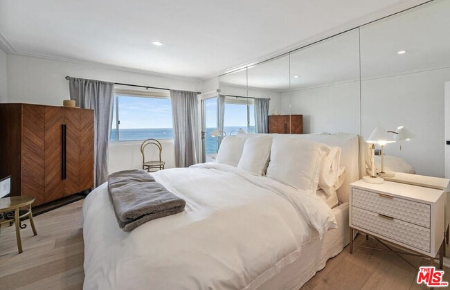 Foto del edificio - 22548 Pacific Coast Hwy