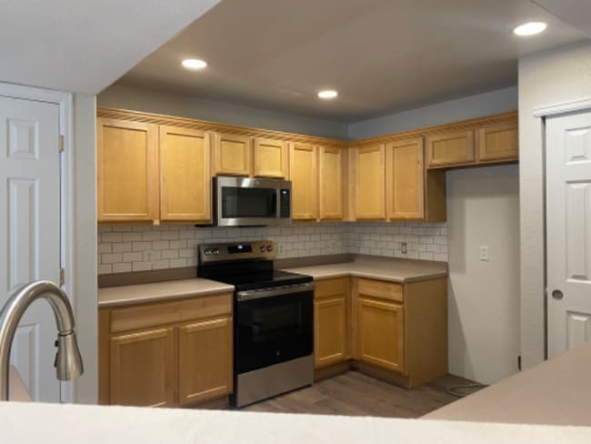 Building Photo - 6709 Autumn Ridge Dr