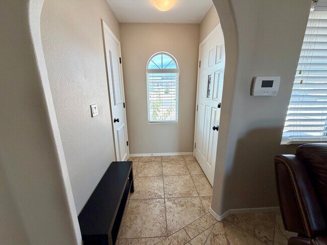 Foto del edificio - 3880 Lighthouse Dr
