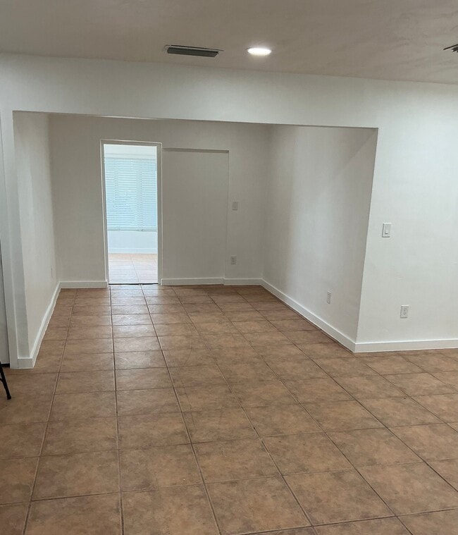 Building Photo - 11405 SW 148th St