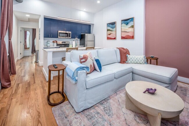 Foto del edificio - 1626 Pleasant St