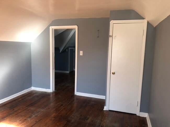 Building Photo - 3 BED 1 BATH IN BEAUTIFUL GARFIELD HEIGHTS!