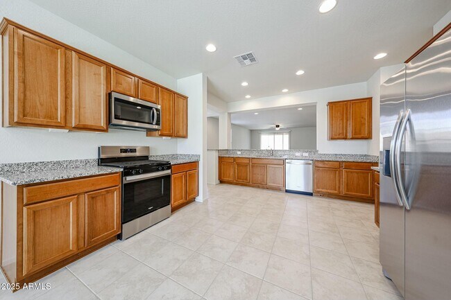 Building Photo - 7134 W Bent Tree Dr