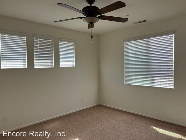 Building Photo - 3 br, 4 bath House - 5424 Santa Sofia