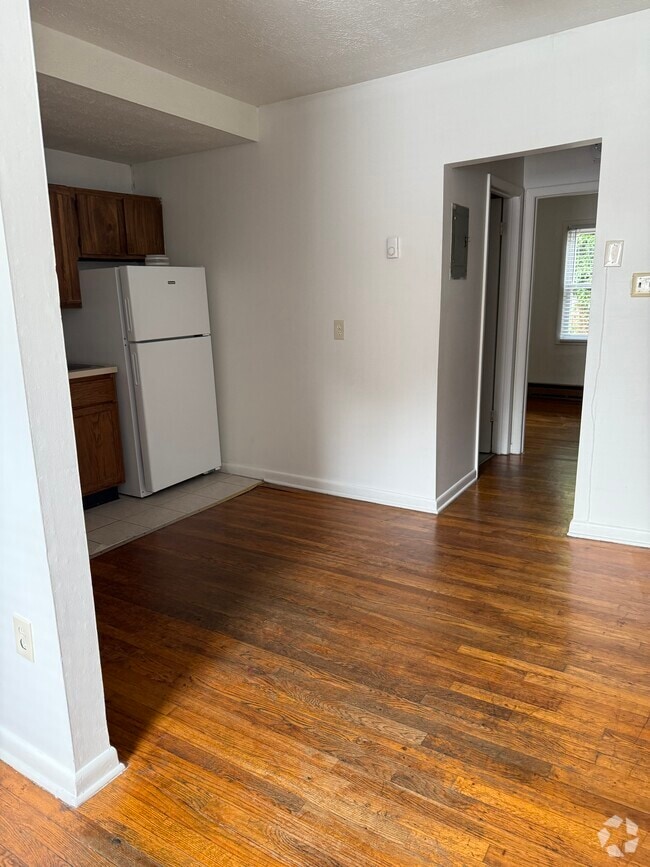Building Photo - 503 Highland Ave