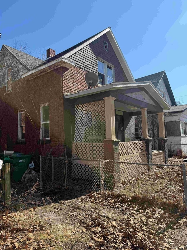 Building Photo - 1908 N Union St