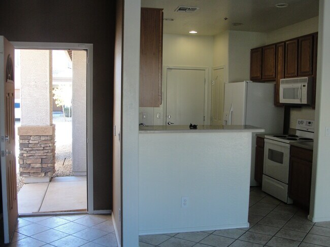 Foto del edificio - 7398 W Fargo Dr