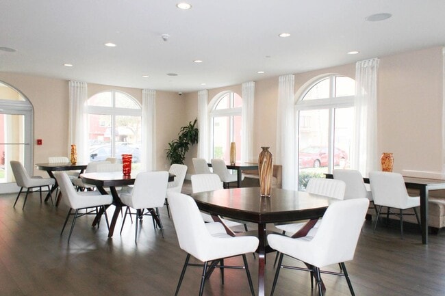 Foto del edificio - 9375 SW 77th Ave