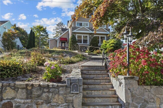 Foto del edificio - 33 Sycamore Rd