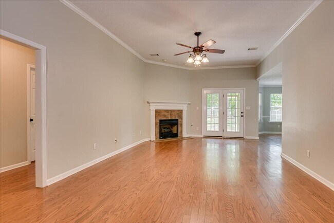 Foto del edificio - 1021 Mansford Ln