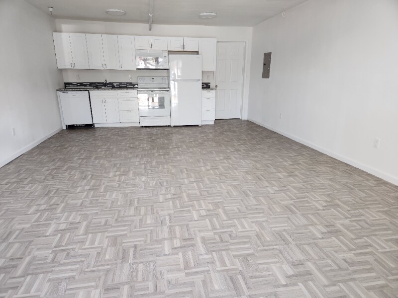 1120 Montana St Unit 16, Gooding, ID 83330 Room for Rent in Gooding