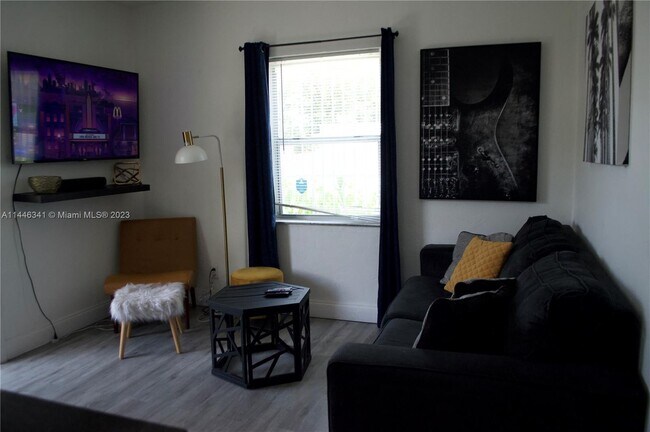 Foto del edificio - 5530 N Miami Ave