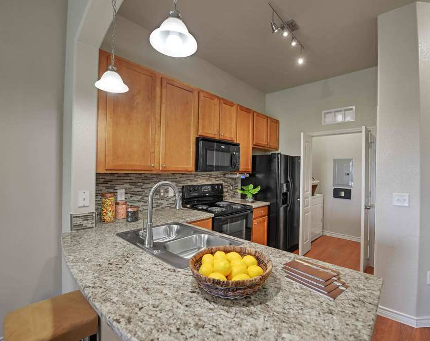 Foto principal - 12601 Galleria Cir