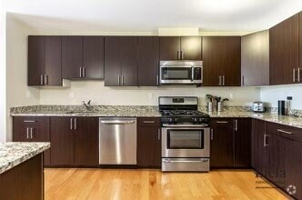 Building Photo - 130 Tremont St