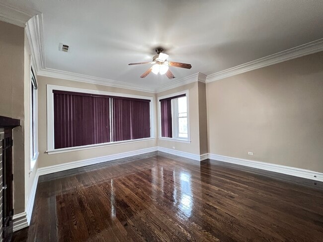 Foto del edificio - 821 N Waller Ave
