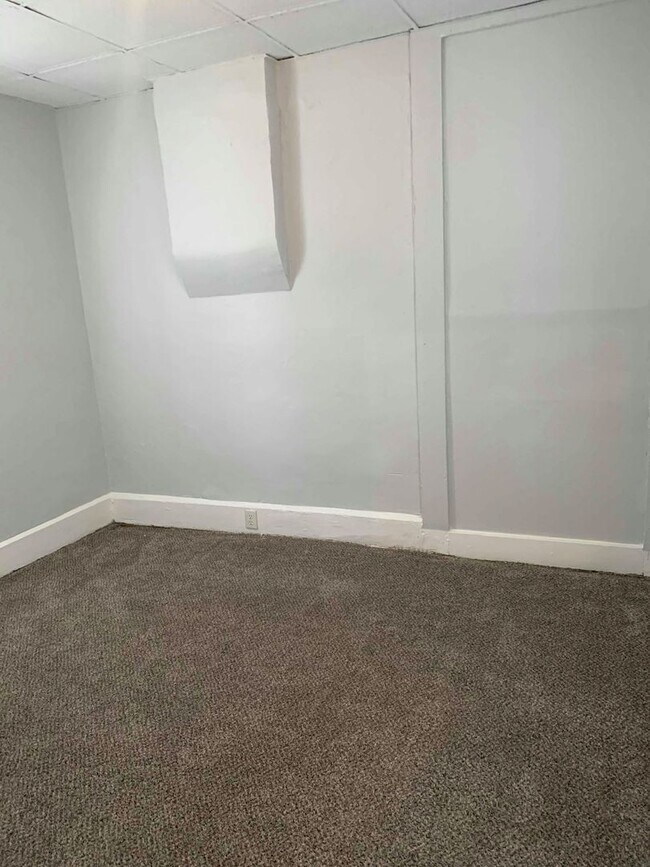 Foto del edificio - 635-639 Oregon Street