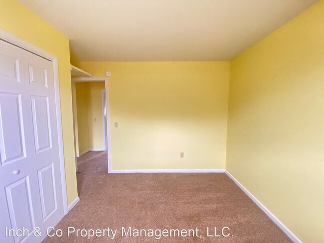 Building Photo - 3 br, 1 bath House - 19 Dunkle Ave