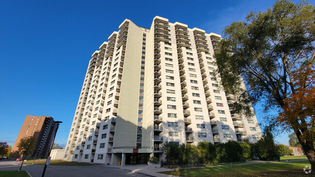 Building Photo - Riviera Gate