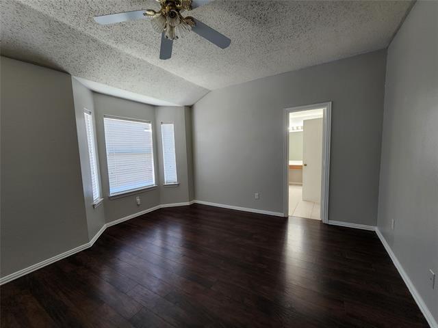Building Photo - 1225 Lake Haven Dr
