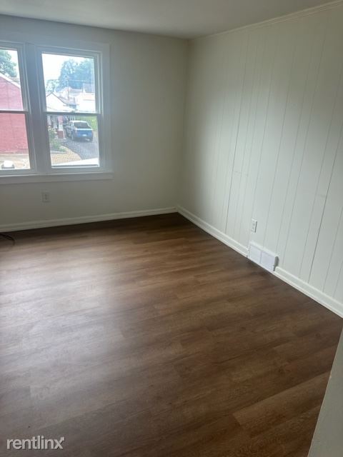 Foto del edificio - 2 br, 1 bath Triplex - 326 Orr Street apt 3