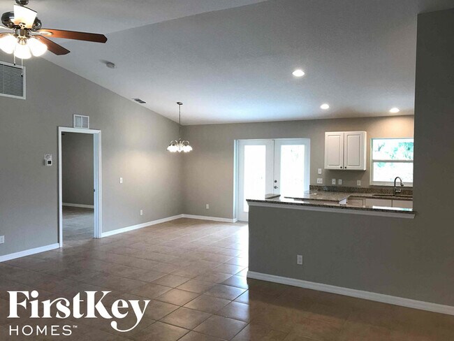 Foto del edificio - 6168 Lomax St