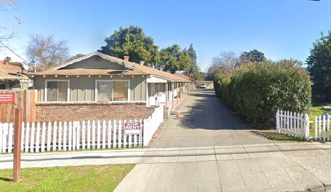 Building Photo - 370 S Buena Vista Ave
