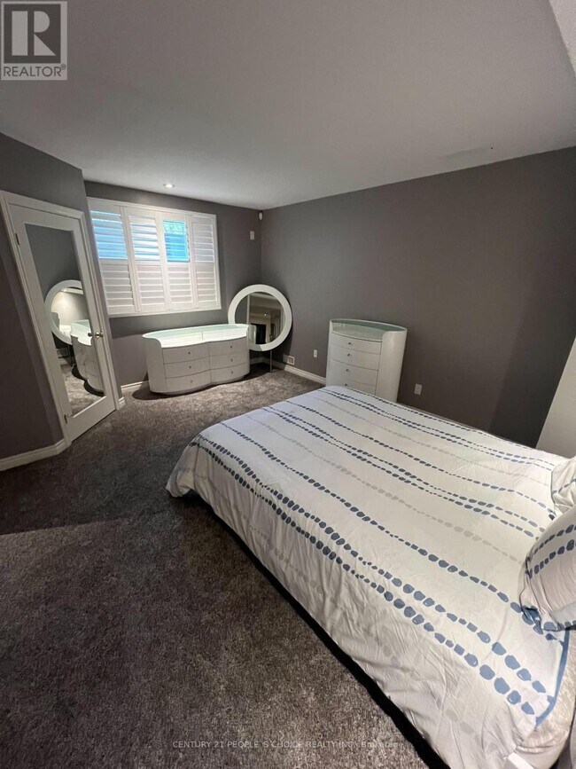 Photo du bâtiment - 6 Fox Run Rd