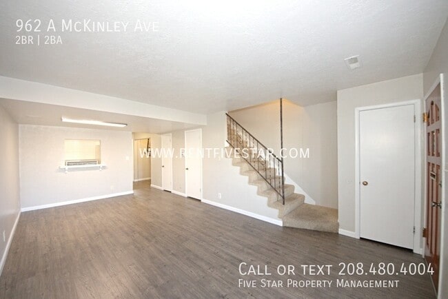 Building Photo - 962 McKinley Ave