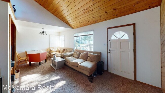 Foto del edificio - 4 br, 2 bath House - 2052 Johnson Ave