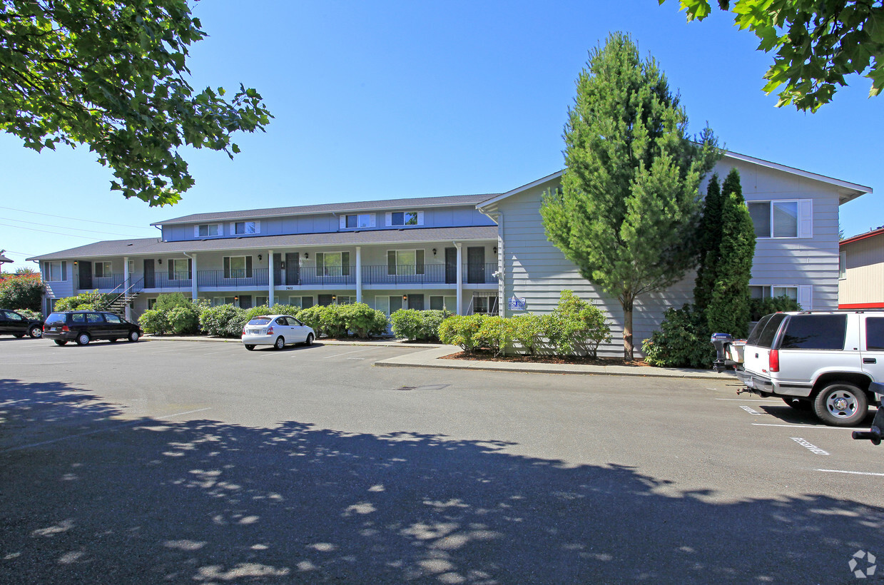 Foto del edificio - The Rainier Apartments