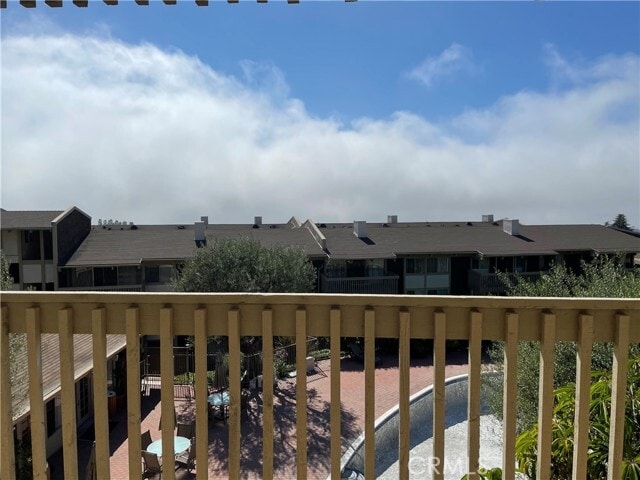 Foto del edificio - 6542 Ocean Crest Dr
