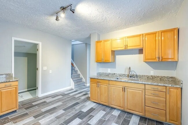 Foto del edificio - 3 Bedroom 1.5 Bathroom House in Lorain